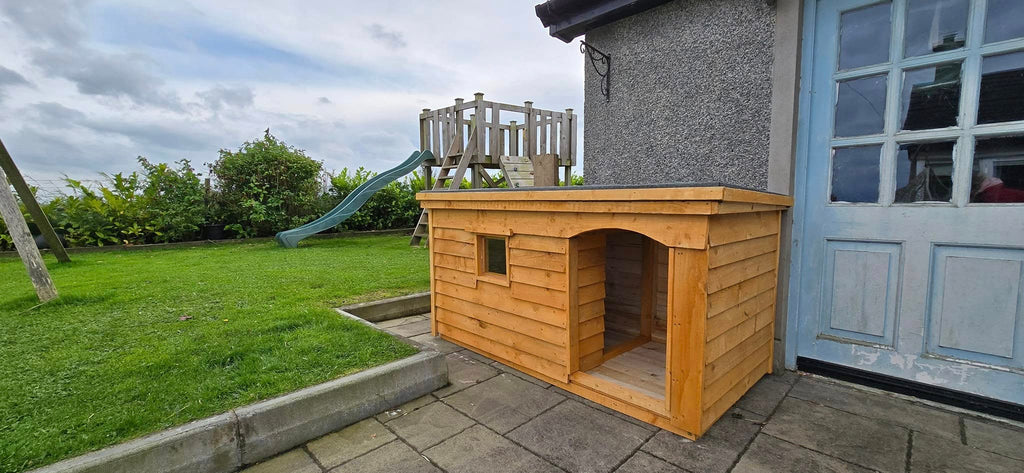 XL Dog Kennel with Inner Porch Doorway